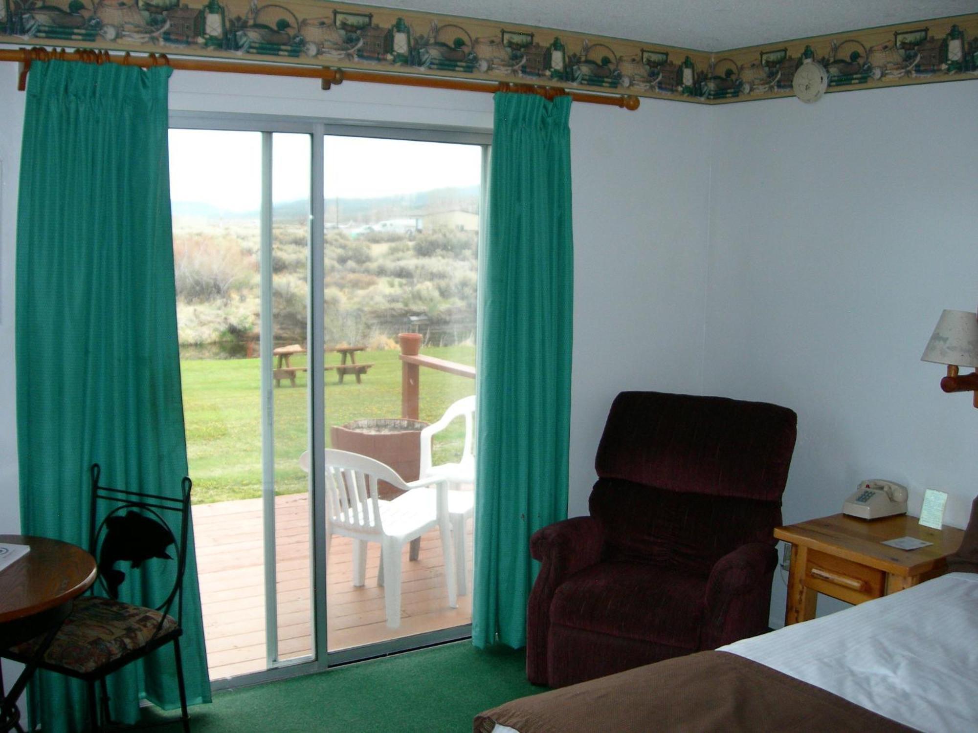Walker River Lodge ブリッジポート 部屋 写真